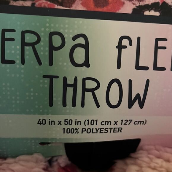 SHERPA FLEECE THROW - Picture 4 of 5